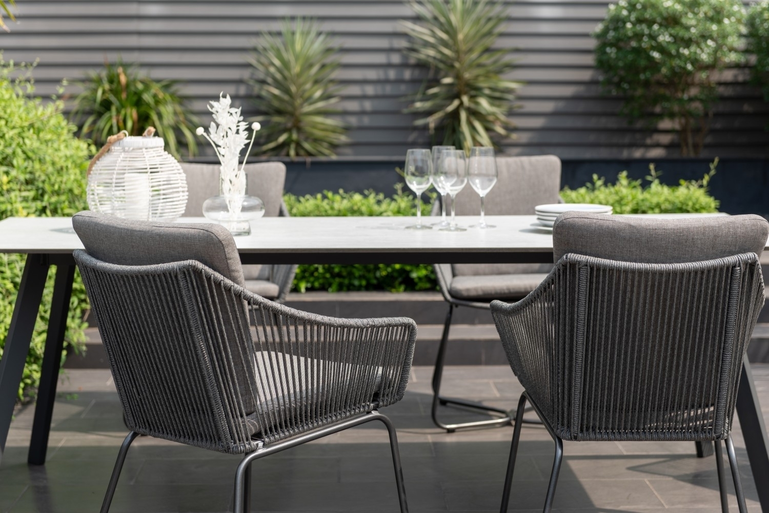 Livsstil Hage Opal utegruppe med 220 cm langt spisebord og 6 spisestoler - Gr� / Tau