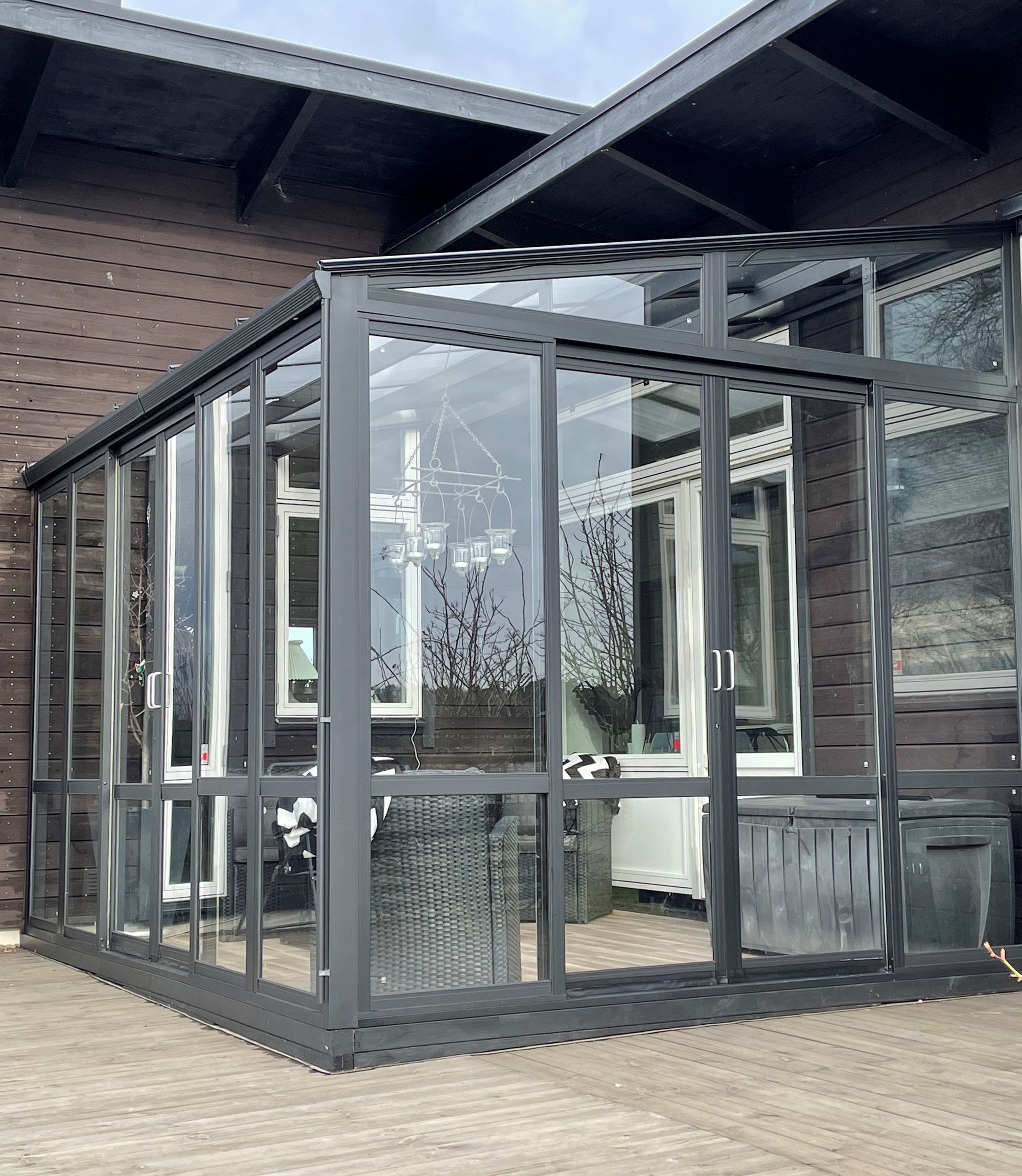 Sunrise Uterom - 3,7 x 2.9 m (Svart) Sunrise Uterom - 3,7 x 2.9 m (Svart)