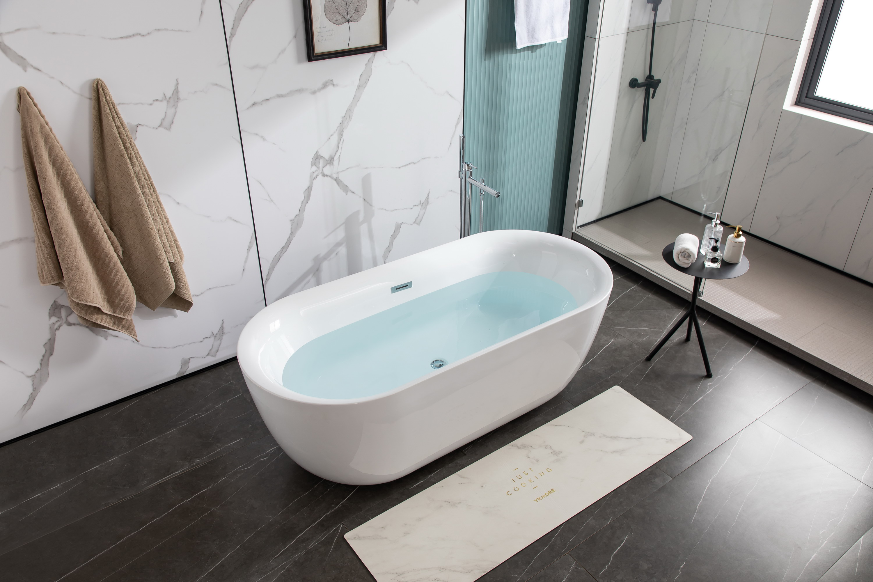 Badekar desember - 180x80x60 Badekar desember - 180x80x60