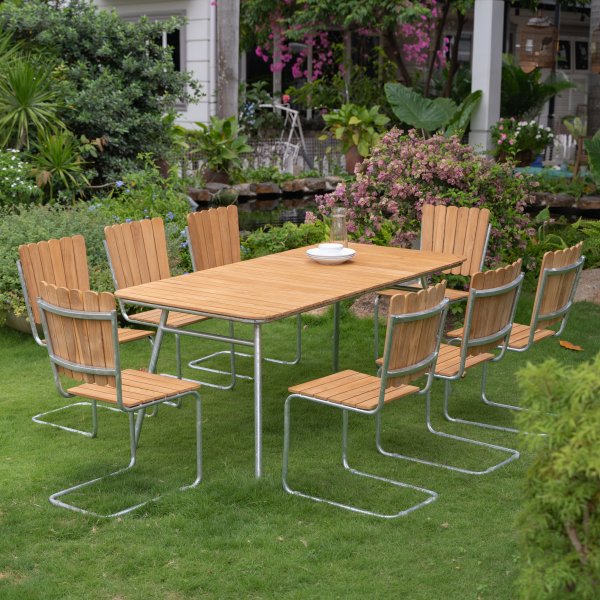 Utend�rs spisegruppe med 8 stoler i teak 176x90 cm