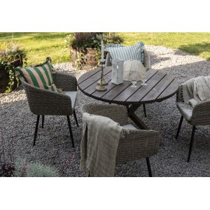 Scottsdale rundt utebord Ø112 cm - Brunbeiset furu Scottsdale rundt utebord Ø112 cm - Brunbeiset furu