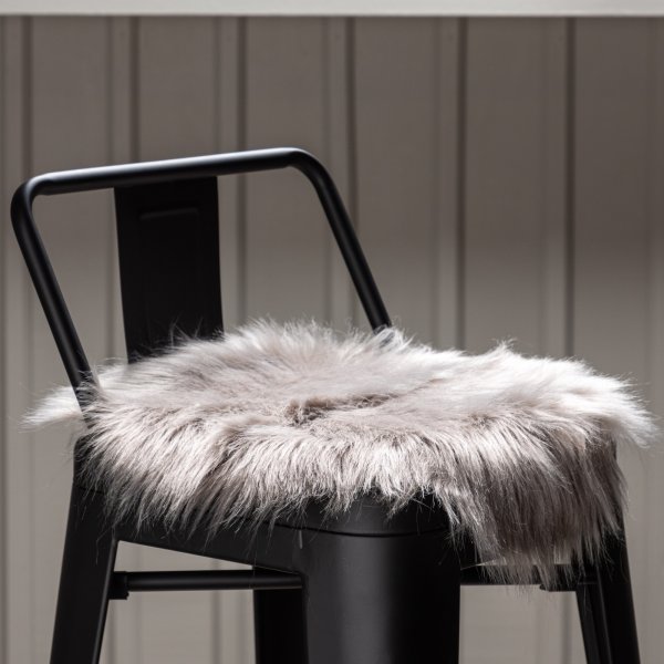 Katy stolpute 34 x 34 cm - Gr� fuskepels