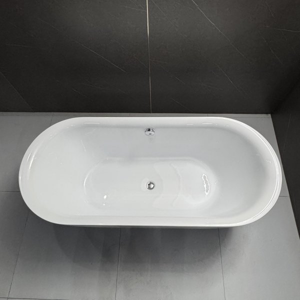 Badekar Kona frittst�ende 150 � 75 cm