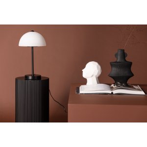 Ferrand bordlampe - Hvit/svart Ferrand bordlampe - Hvit/svart