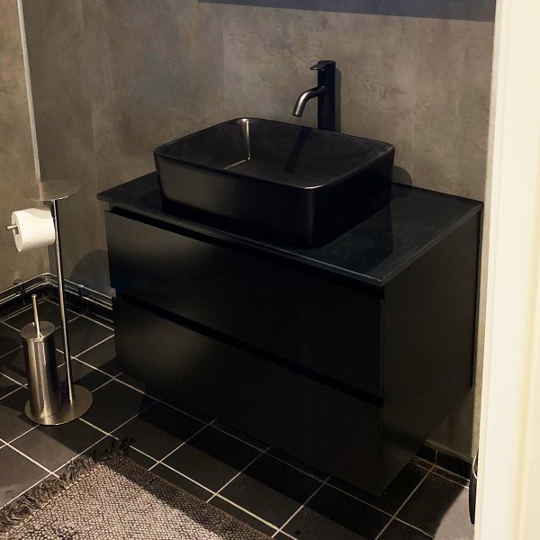 Toalett 80 cm | Med servant i svart design | Nimbus Toalett 80 cm | Med servant i svart design | Nimbus