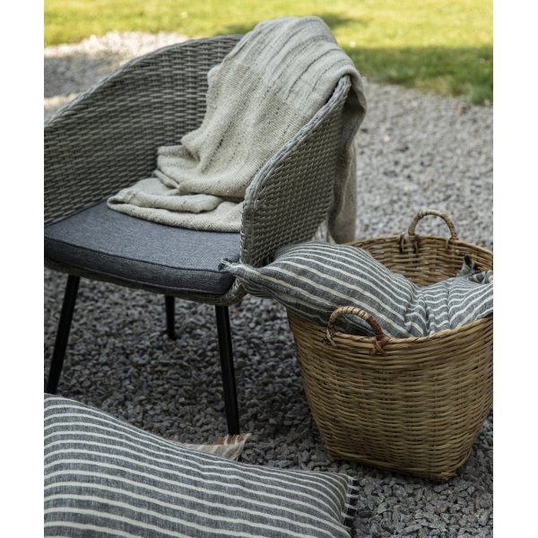 Utend�rs stol med gr� pute - Aster