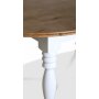 Victoria rundt hvitt spisebord Ø120 cm med brunbeiset topp Victoria rundt hvitt spisebord Ø120 cm med brunbeiset topp