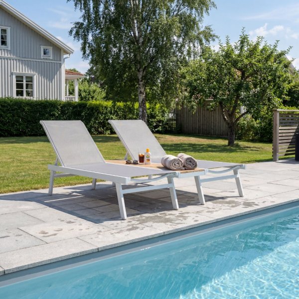 Solseng hvit aluminium loungegruppe utend�rs dobbel 168x135 cm