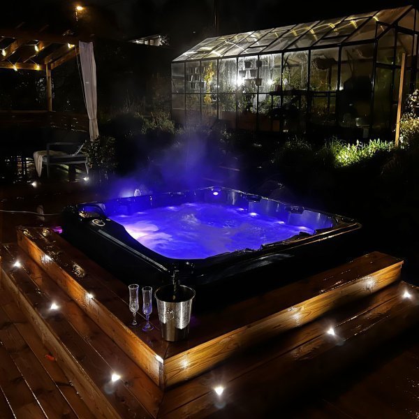 Boblebad for 5-6 personer Lucite® akryl, Gecko® sirkulasjonspumpe og Balboa® kontrollsystem 2026 - Poseidon Black Edition Boblebad for 5-6 personer Lucite® akryl, Gecko® sirkulasjonspumpe og Balboa® kontrollsystem 2026 - Poseidon Black Edition