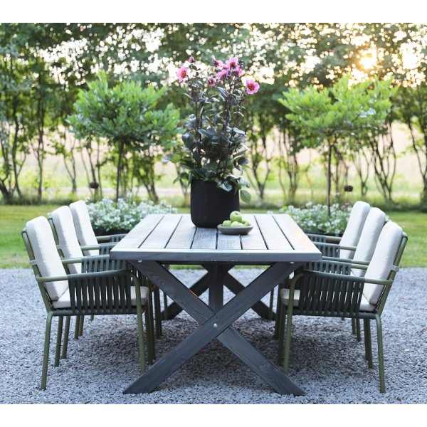 Oxford utendrs spisegruppe; grtt bord 220 cm inkl. 6 stk. Lincoln stabelbare karmstoler grnn/beige