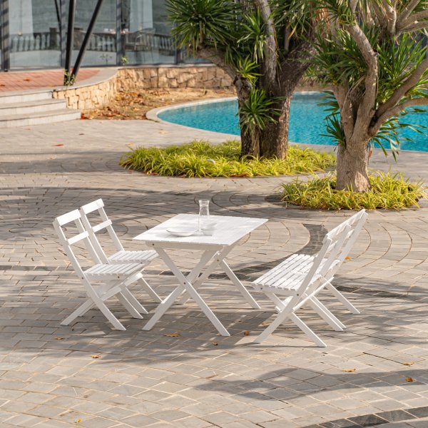 Knohult spisebord 125 cm - Hvit Knohult spisebord 125 cm - Hvit