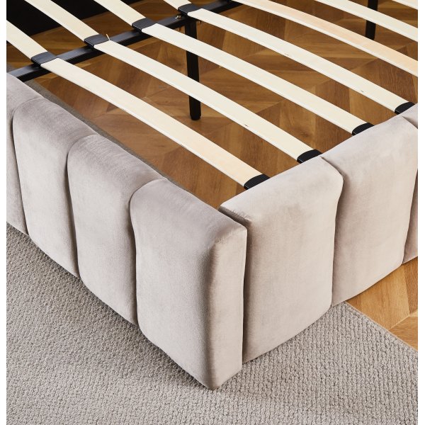 Sengeramme med LED-belysning 180x200 cm