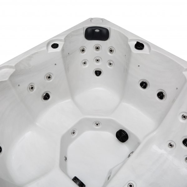 Badestamp Poseidon - 5-6 personer Badestamp Poseidon - 5-6 personer