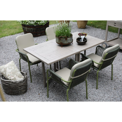 Spisegruppe Saltö grå teak: Klaffbord inkl. 4 stk. grønne Lincoln-karmstoler
