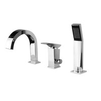 Minimal badekarbatteri med 3-hull - Krom Minimal badekarbatteri med 3-hull - Krom