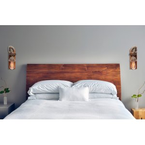 Vegglampe med tau og tre Vegglampe med tau og tre